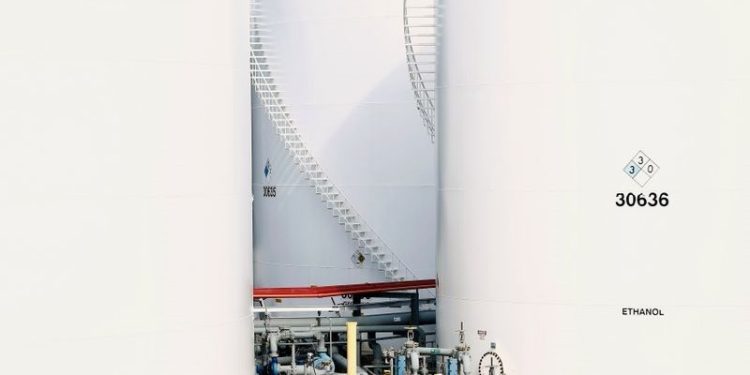 Magnolia oil & gas exec sells over $181 million in company stock