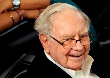 Buffett’s Berkshire Hathaway offloads more shares in Bank of America