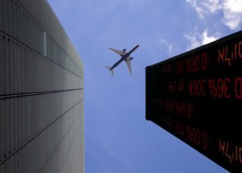 Israel stocks lower at close of trade; TA 35 down 0.22%