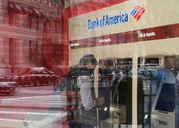 Berkshire Hathaway sells over $862 million in Bank of America stock