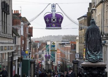 HSBC revises UK sector ratings: Boosts Telecoms, Real Estate, cuts Energy