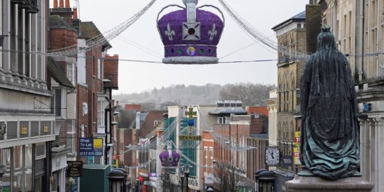 HSBC revises UK sector ratings: Boosts Telecoms, Real Estate, cuts Energy