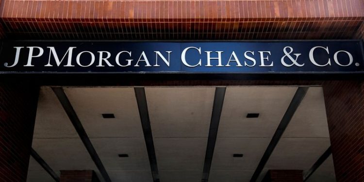 JPMorgan appoints Garcia-Salas, Redmond for mid-cap investment banking