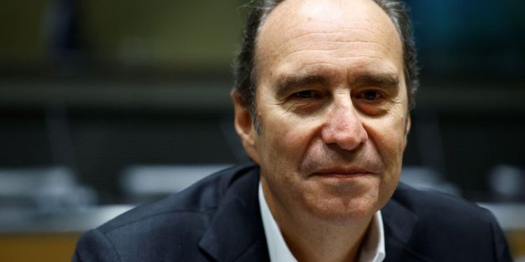Iliad founder Niel buys Ukraine’s third-largest mobile provider