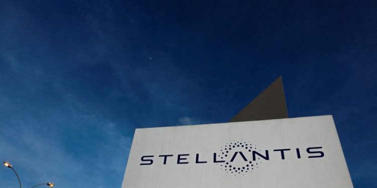 Stellantis defends itself after US dealers flag concerns