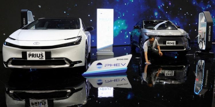 US House passes bill targeting China that would limit EV tax credits