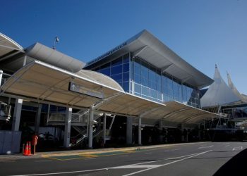 NZ’s Auckland Intl Airport to raise $861.8 million, signs contract to build new terminal