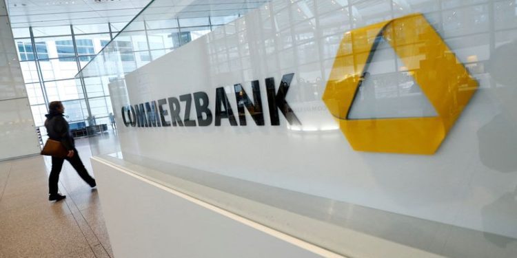 Commerzbank snubs overtures for UniCredit takeover