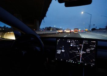Drivers more likely to be distracted while using partial automation tech, study shows
