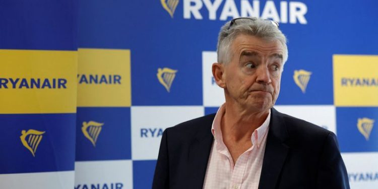 Ryanair seeing better momentum in bookings, less need to discount, CEO says