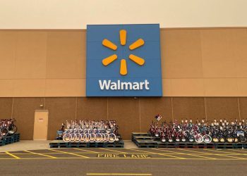 Walmart’s Sam’s Club to raise hourly pay for 100,000 workers from November