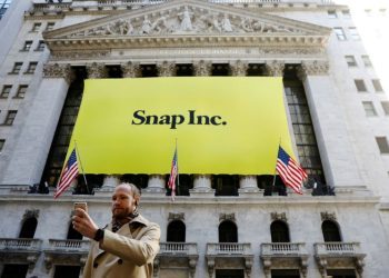 Snap advances bet on augmented reality with new version of Spectacles glasses