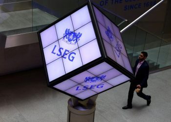 London stocks drop after inflation data, focus shifts to Fed