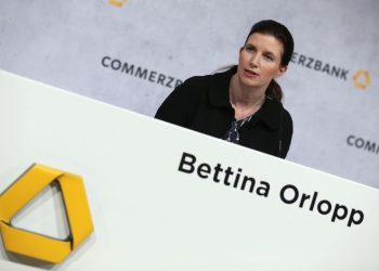 Exclusive-Commerzbank readies talks with UniCredit but remains defensive