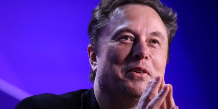 Workers at Musk’s Tesla, SpaceX and X donate to Harris while he backs Trump