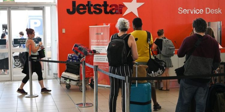 NZ regulator to sue Jetstar over misleading compensation claims