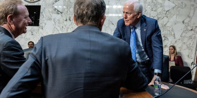 US Senate committee questions tech executives about election threats