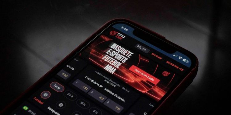 Analysis-Brazil’s online gambling craze may be hitting consumer spending