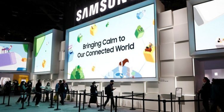 Samsung invests $1.8 billion more in Vietnam for OLED manufacturing plant