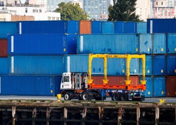 US Labor department reaches out to employer group amid possible port strike