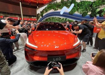 Analysis-Biden’s car-tech ban is a powerful new weapon against Chinese EVs