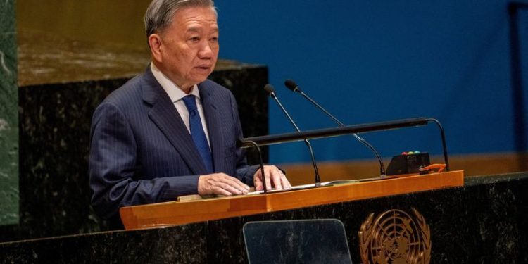 Vietnam’s leader Lam meets US corporations, pledges to boost tech economy