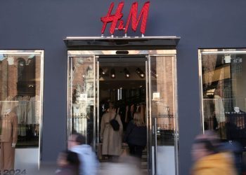 H&M abandons 2024 margin target as costs hurt profit