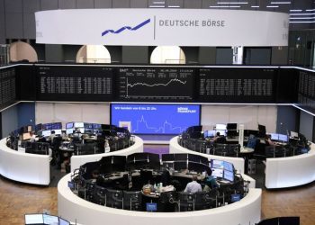 Europe’s STOXX 600 off record highs ahead of US data