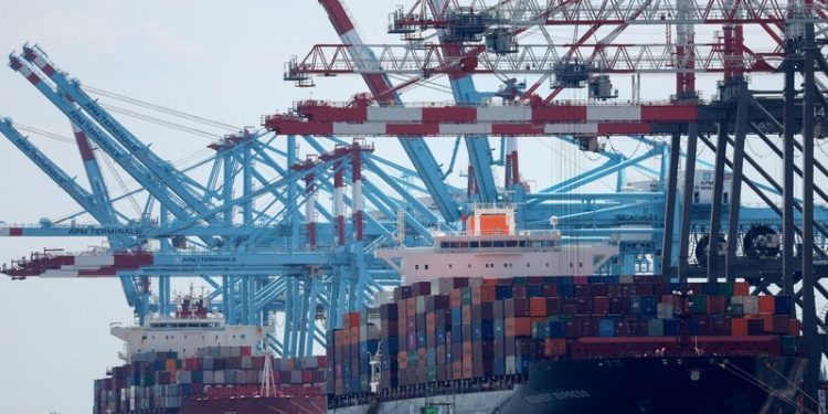 Strike looms at US East Coast, Gulf of Mexico ports