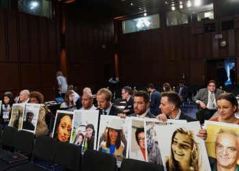 US judge to hold hearing on family objections to Boeing plea deal