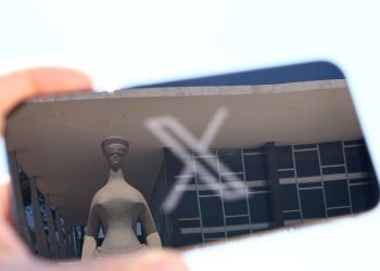 Brazil’s top court rules X must pay pending fines to resume service