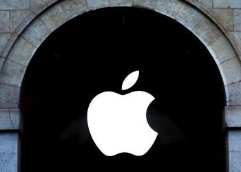 Apple drops out of talks to join OpenAI investment round, WSJ says
