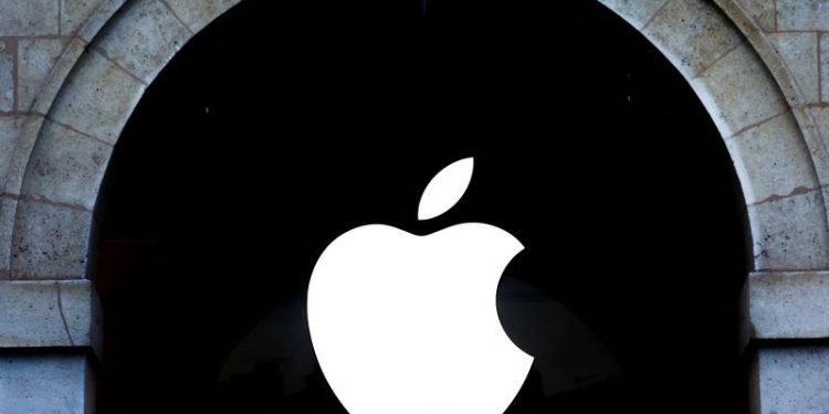 Apple drops out of talks to join OpenAI investment round, WSJ says