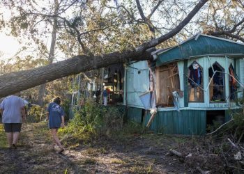 US southeast faces daunting task cleaning up from Helene; death toll rises