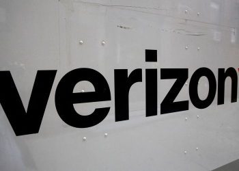 Verizon’s mobile network down for tens of thousands of users in US