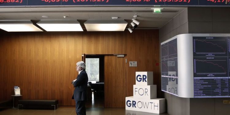 Greece stocks higher at close of trade; Athens General Composite up 0.80%