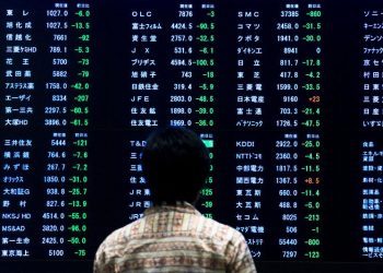 Asian stocks rise on rate cut cheer; Japan trims gains after BOJ