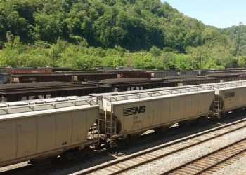 Norfolk Southern CEO Shaw replaced by CFO over alleged affair with legal head