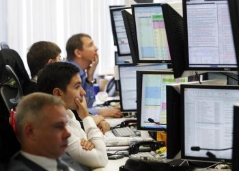 Russia stocks higher at close of trade; MOEX Russia up 1.00%