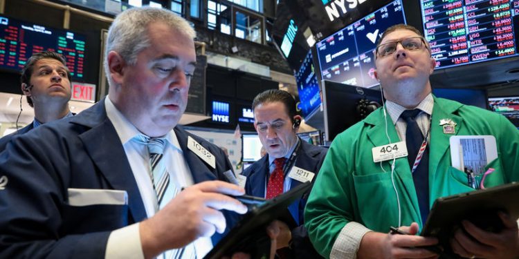 Why Wells Fargo says investors have key decisions to make amid Fed easing cycle