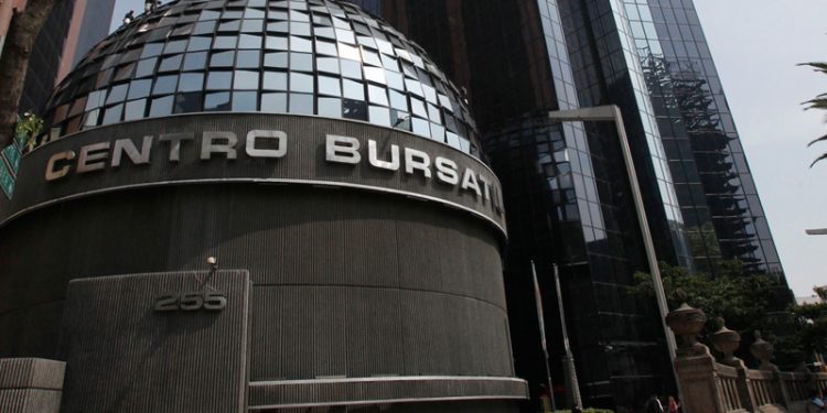 Mexico stocks lower at close of trade; S&P/BMV IPC down 1.52%