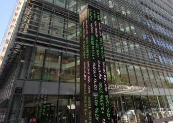 Israel stocks lower at close of trade; TA 35 down 0.32%