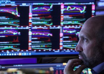Canada stocks higher at close of trade; S&P/TSX Composite up 0.90%