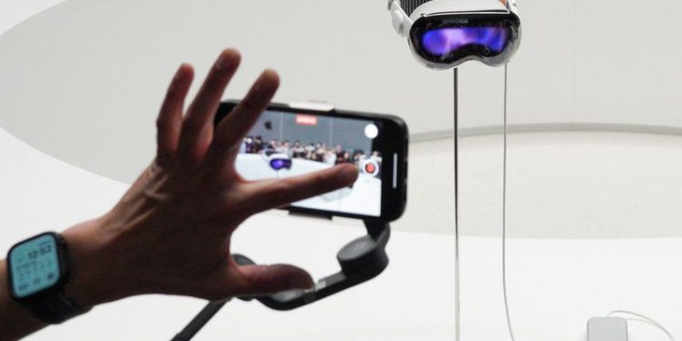 Breaking down the stunning tech outperformance in last 20 years