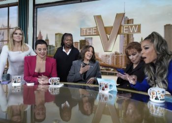 Harris proposes that Medicare cover long-term care at home