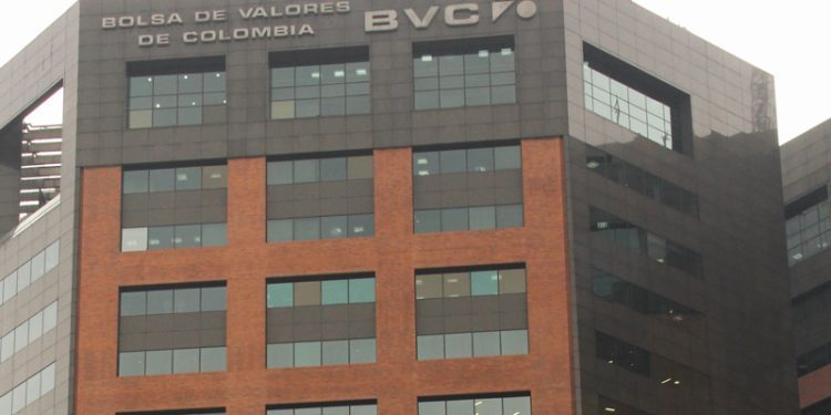 Colombia stocks higher at close of trade; COLCAP up 0.37%