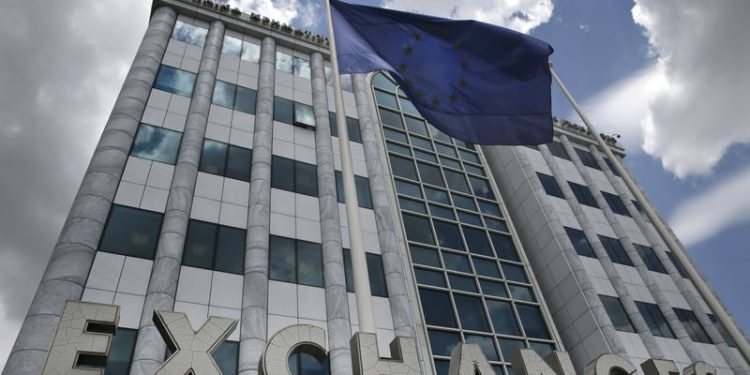 Greece stocks lower at close of trade; Athens General Composite down 0.32%
