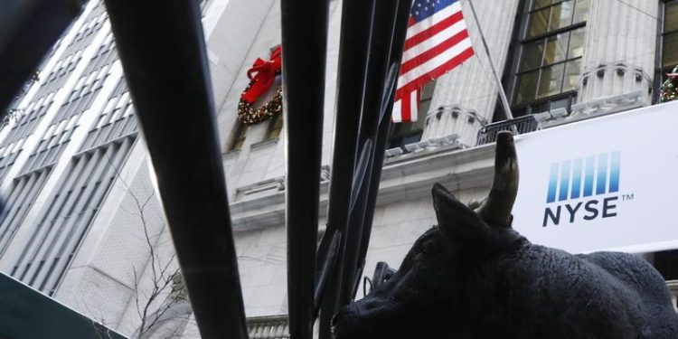 U.S. stocks mixed at close of trade; Dow Jones Industrial Average down 0.61%