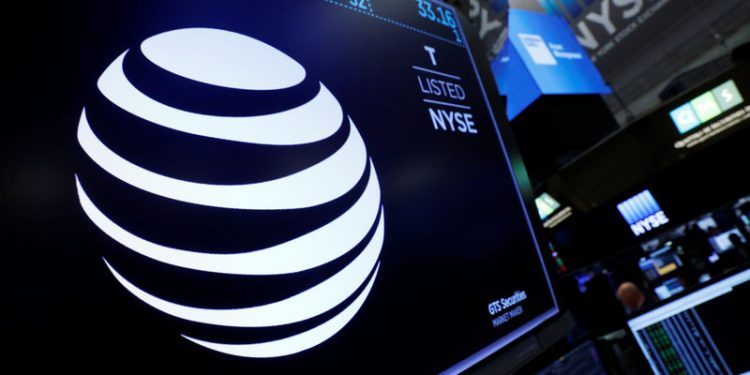AT&T earnings beat by $0.03, revenue fell short of estimates
