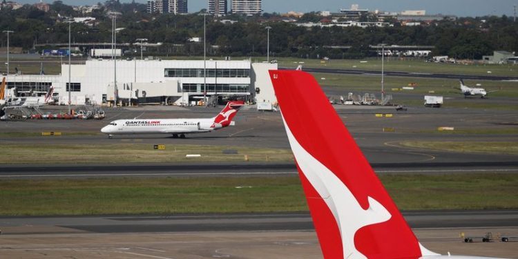 Australian pilots union rejects Qantas Airways’ wage proposal